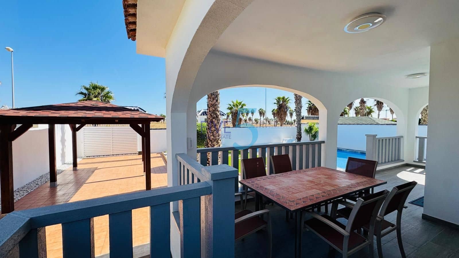 3 slaapkamer Villa te koop in Ciudad Quesada met zwembad garage - € 599.000 (Ref: 10141563)