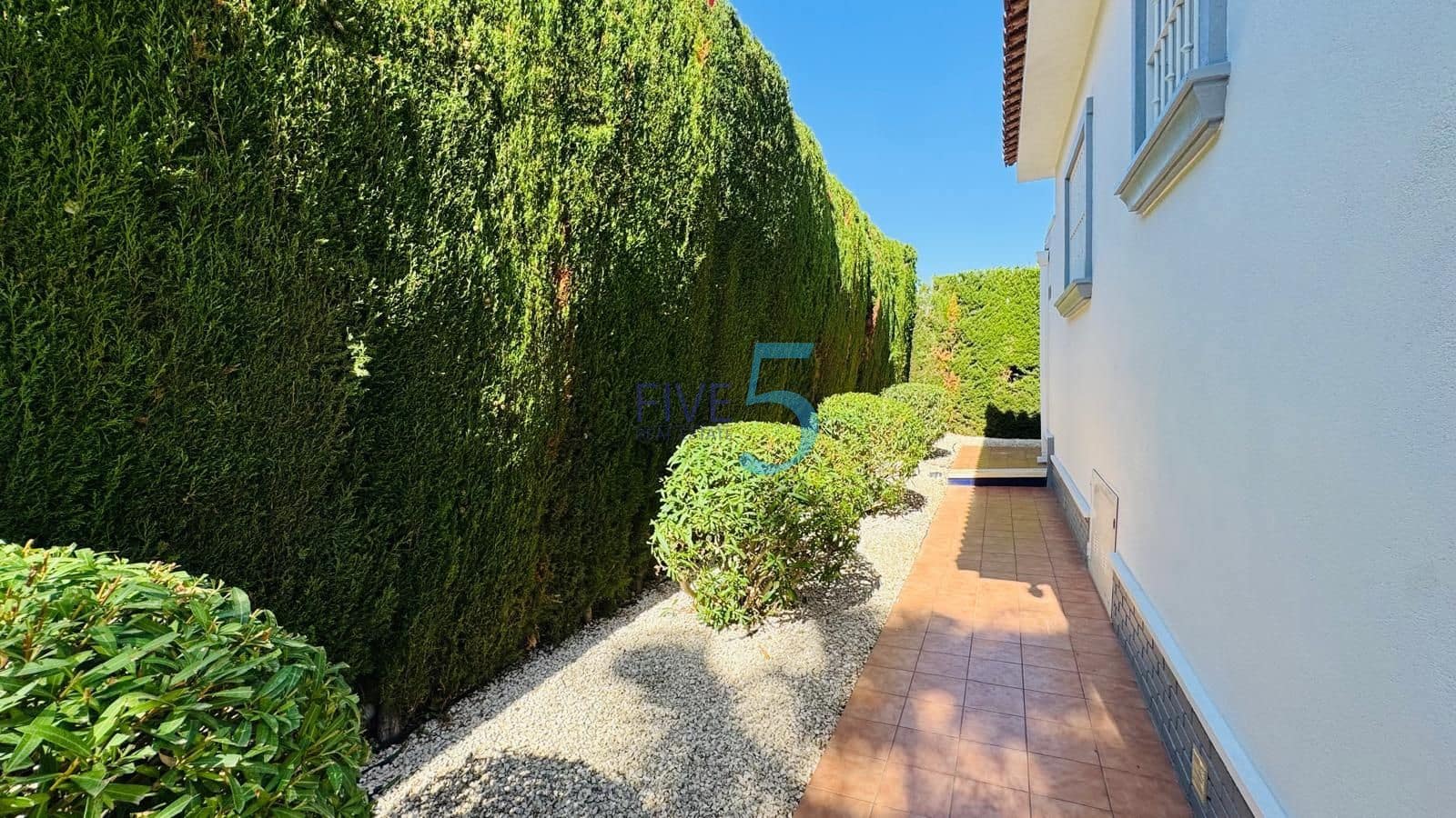 3 slaapkamer Villa te koop in Ciudad Quesada met zwembad garage - € 599.000 (Ref: 10141563)