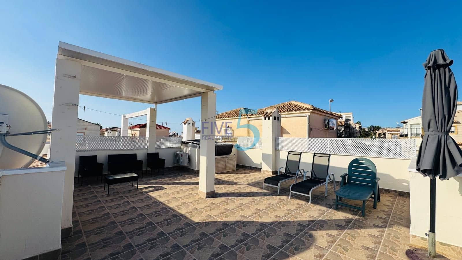 2 chambre Bungalow à vendre à Playa Flamenca avec piscine - 199 500 € (Ref: 10141564)