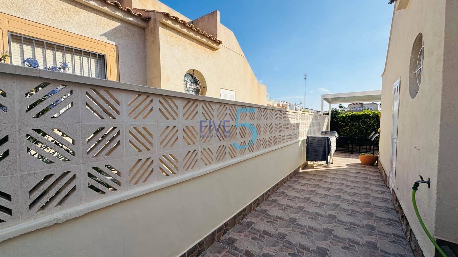 2 chambre Bungalow à vendre à Playa Flamenca avec piscine - 199 500 € (Ref: 10141564)