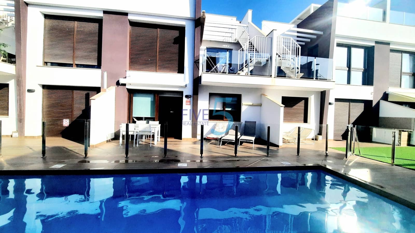 Apartamento de 2 habitaciones en San Pedro del Pinatar en venta con piscina garaje - 249.500 € (Ref: 10145093)