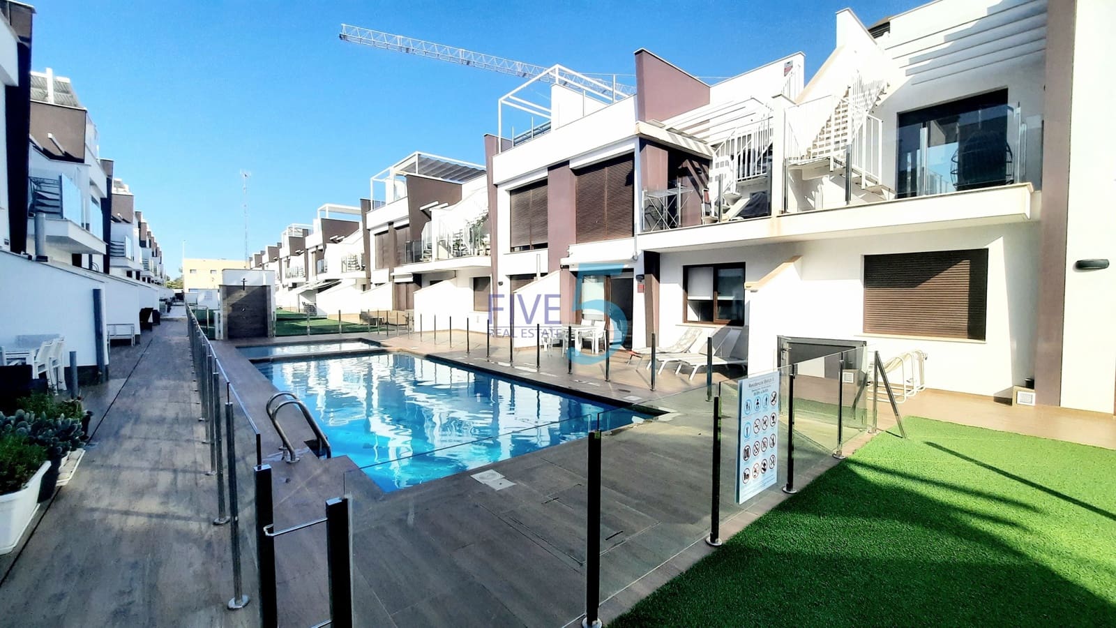 Apartamento de 2 habitaciones en San Pedro del Pinatar en venta con piscina garaje - 249.500 € (Ref: 10145093)
