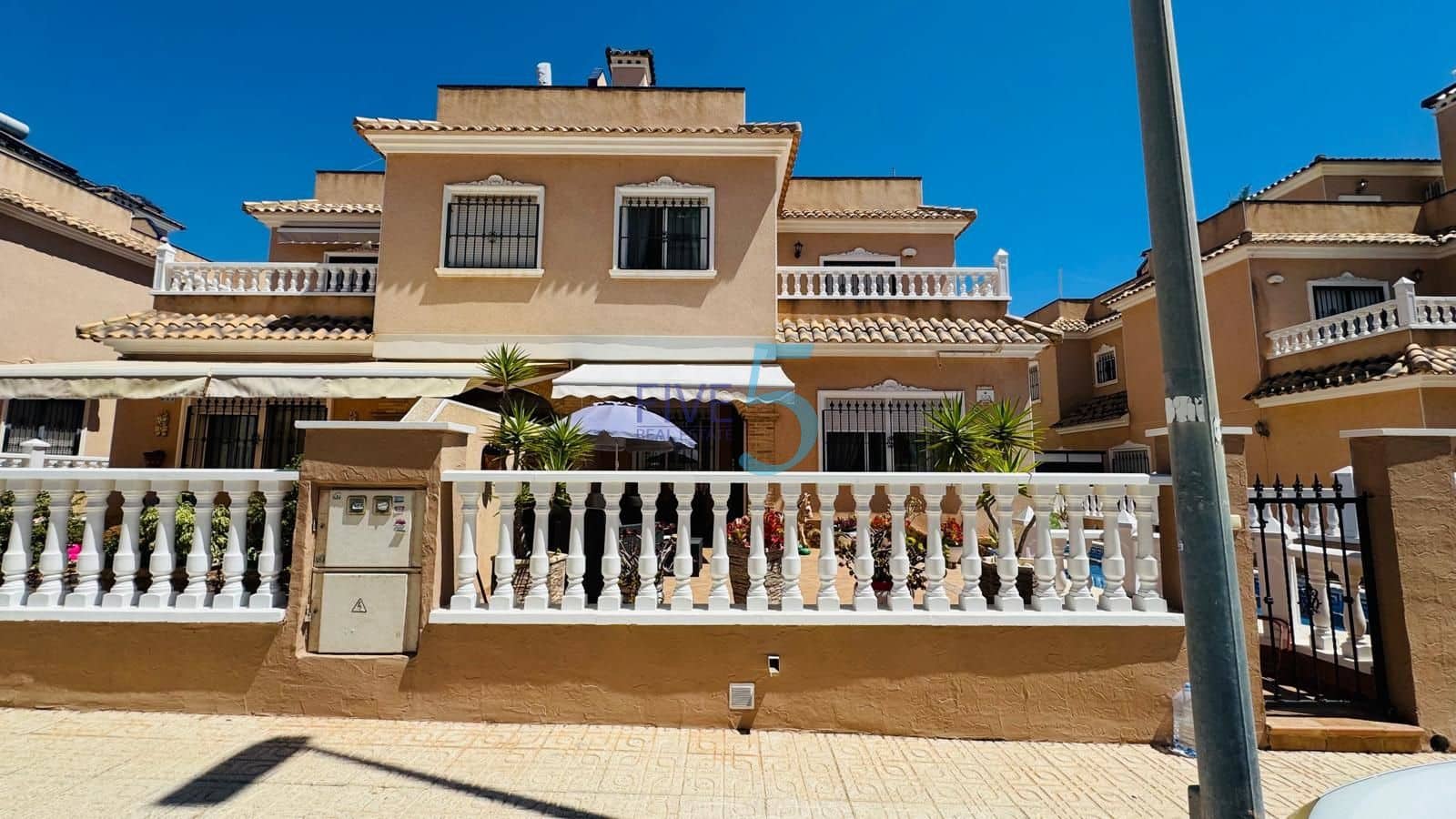 2 chambre Maison de Ville à vendre à Villamartin avec piscine - 250 000 € (Ref: 10145639)