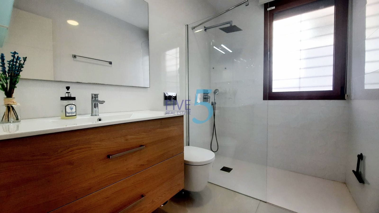 3 soveværelse Villa til salg i Torre de la Horadada med swimmingpool garage - € 605.000 (Ref: 10147408)
