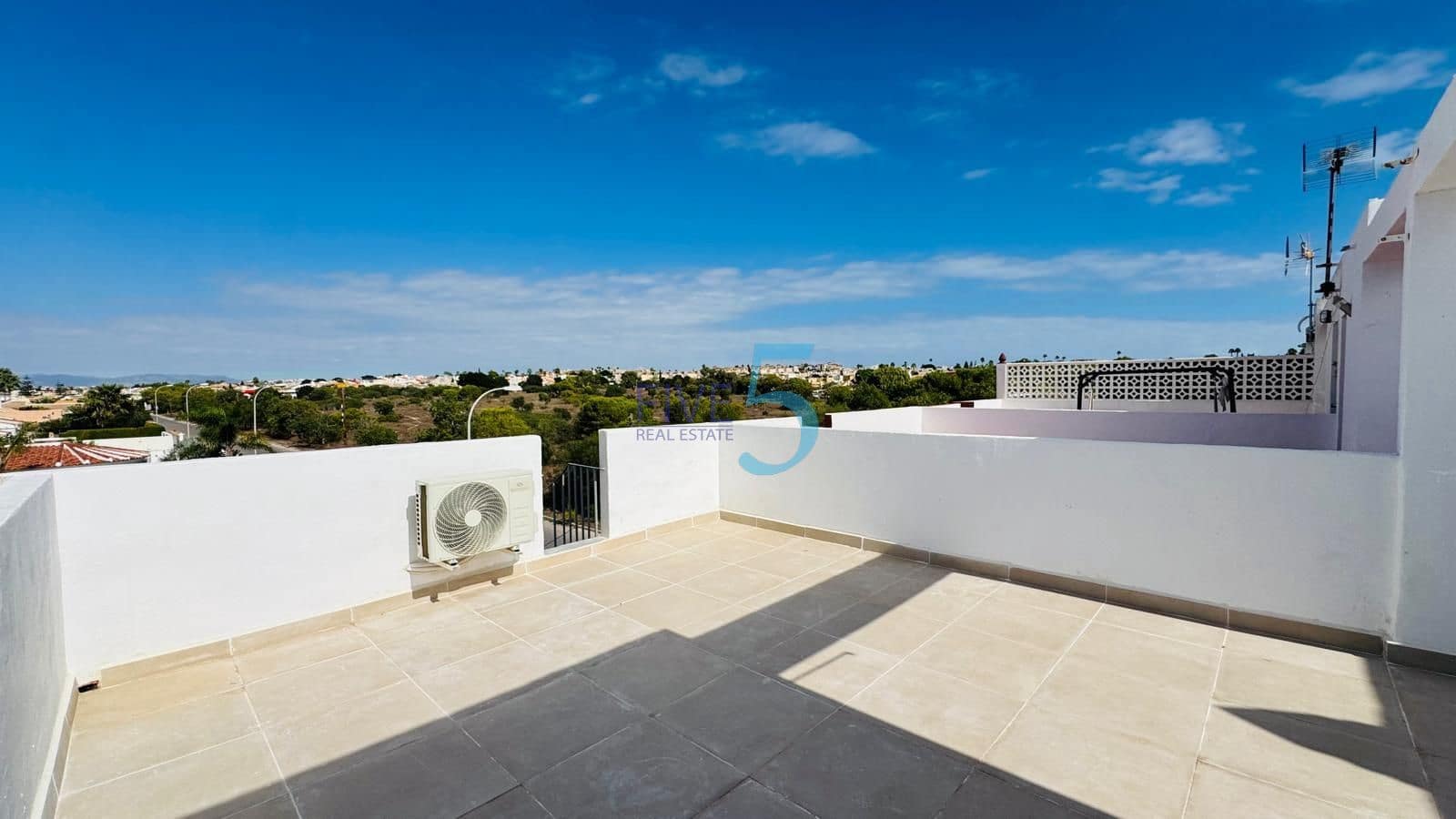 1 chambre Appartement à vendre à El Chaparral - 114 000 € (Ref: 10148090)