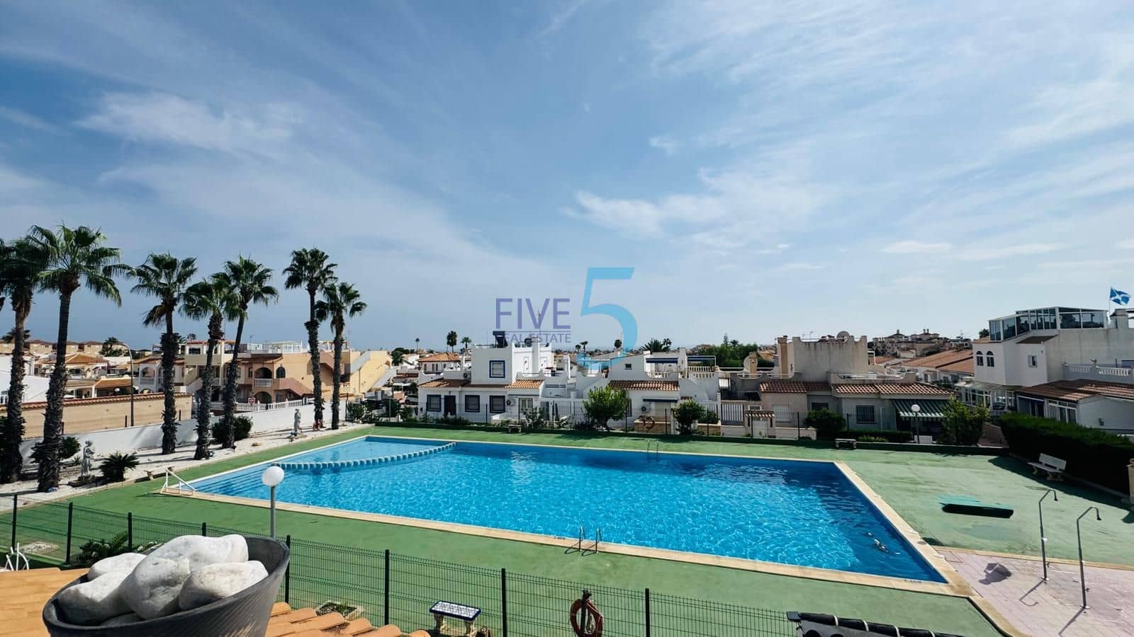 2 sypialnia Bungalow na sprzedaż w La Florida z basenem - 185 000 € (Ref: 10148091)
