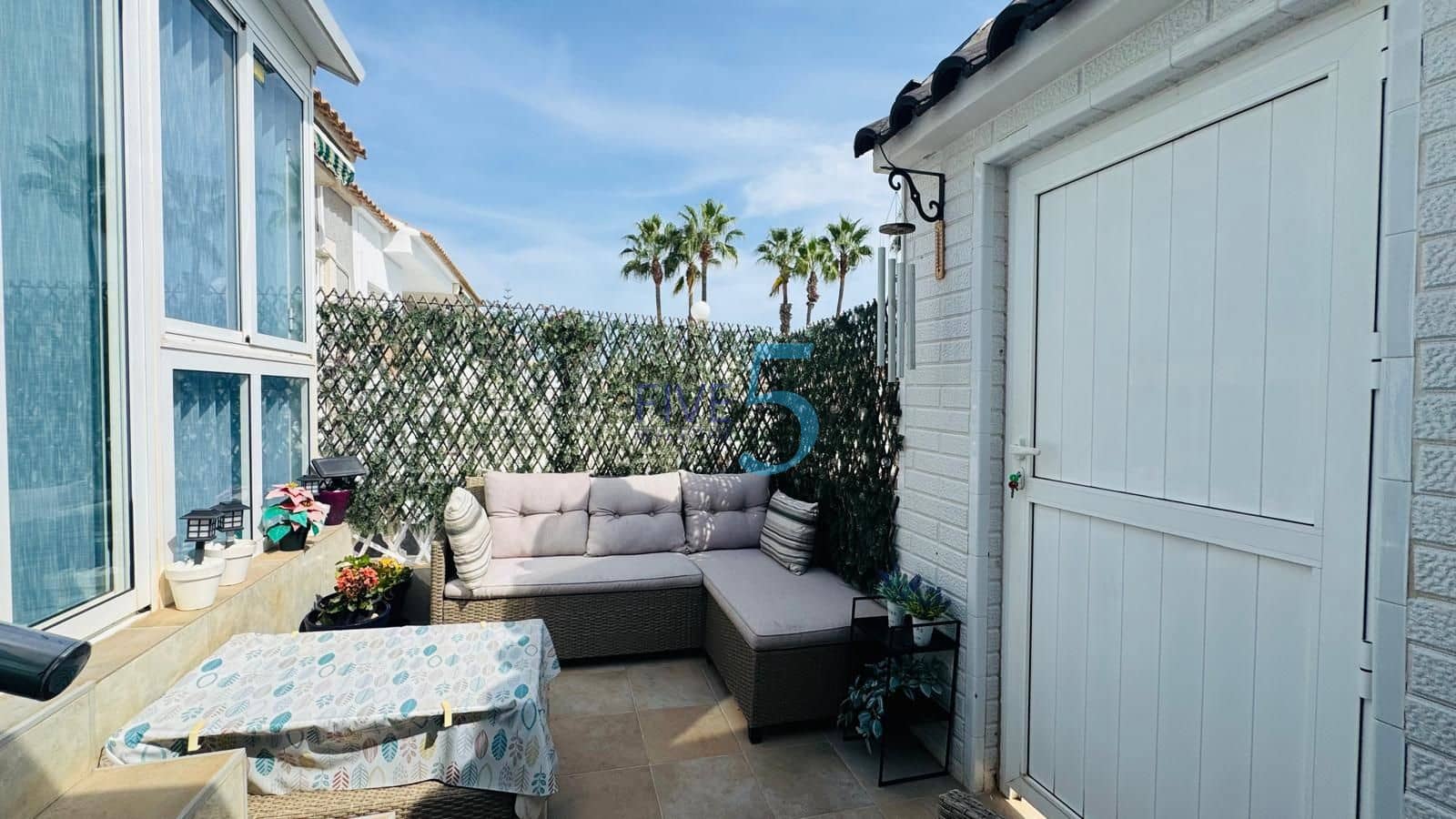 2 sypialnia Bungalow na sprzedaż w La Florida z basenem - 185 000 € (Ref: 10148091)