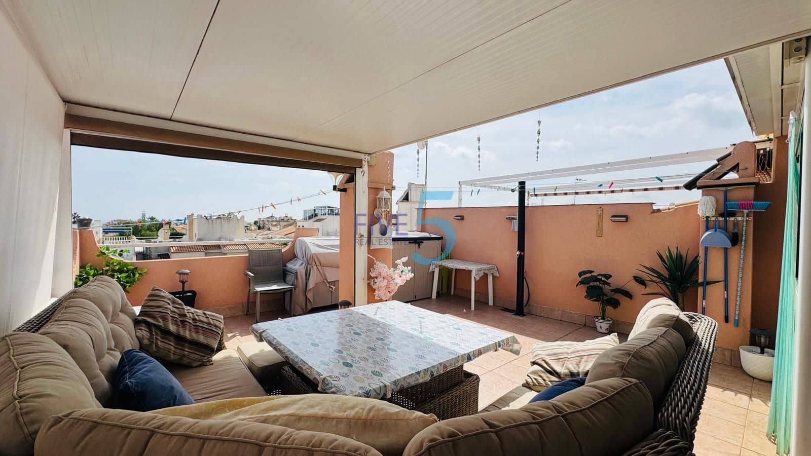 2 sypialnia Bungalow na sprzedaż w La Florida z basenem - 185 000 € (Ref: 10148091)