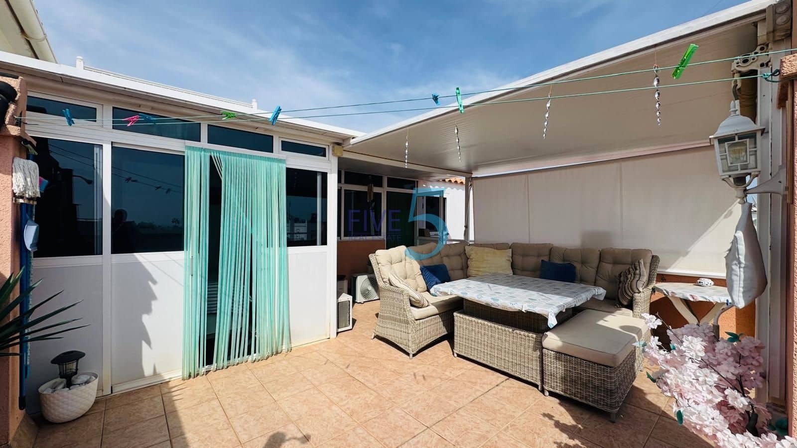2 sypialnia Bungalow na sprzedaż w La Florida z basenem - 185 000 € (Ref: 10148091)