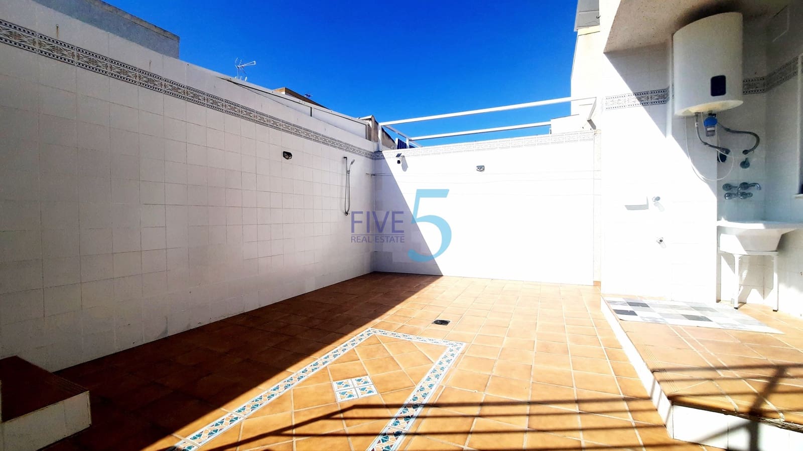 4 sovrum Semi-fristående Villa till salu i Los Alcazares med garage - 195 000 € (Ref: 10148895)