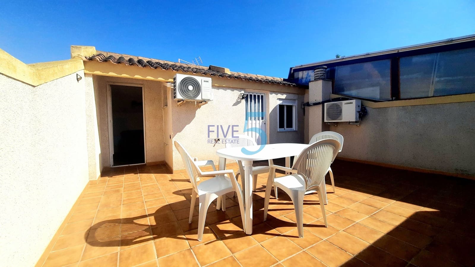 4 sovrum Semi-fristående Villa till salu i Los Alcazares med garage - 195 000 € (Ref: 10148895)