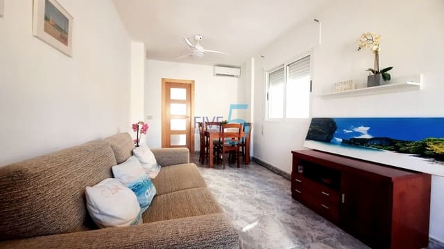 4 sovrum Semi-fristående Villa till salu i Los Alcázares med garage - 195 000 € (Ref: 10148895)