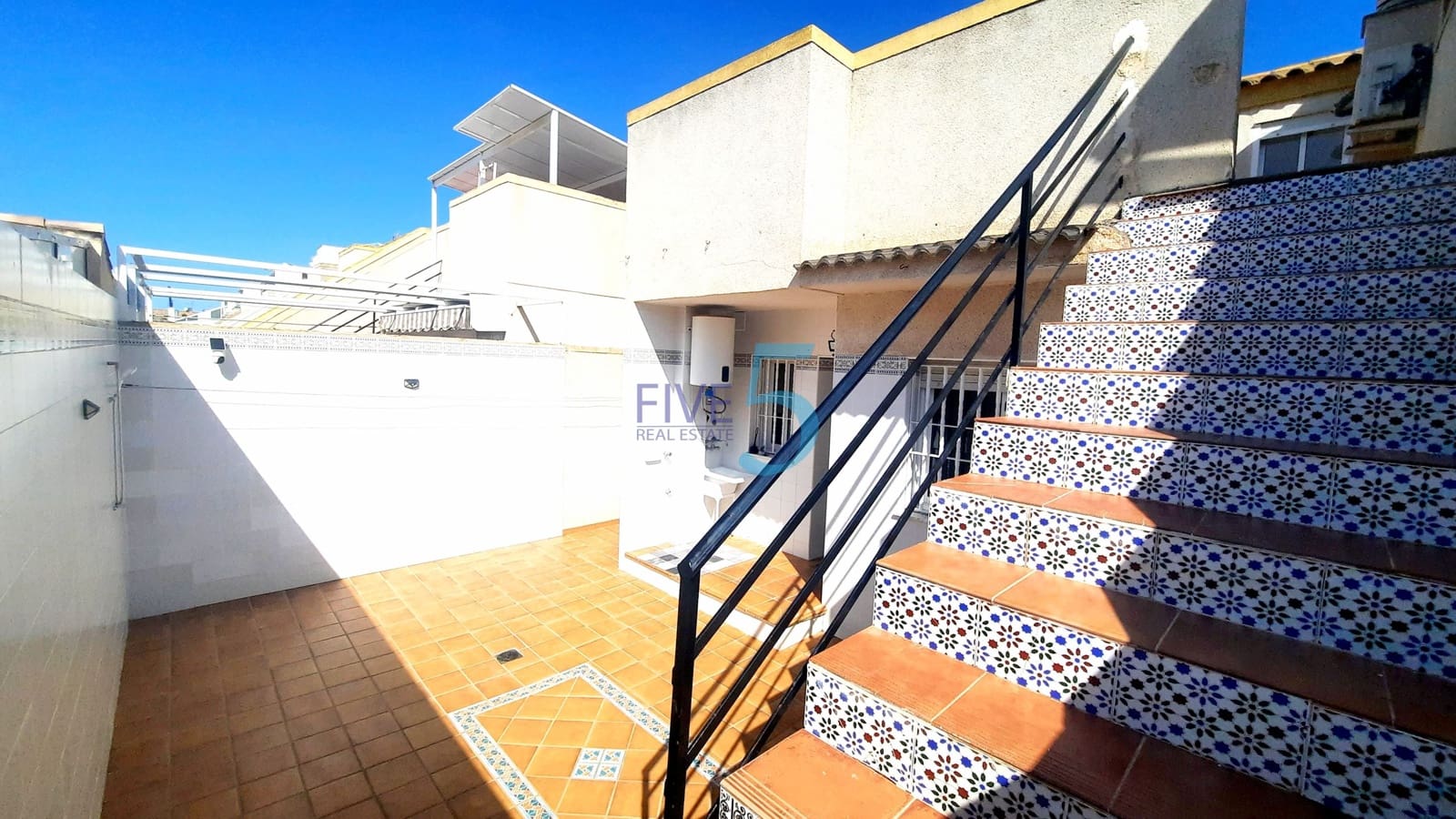 4 sovrum Semi-fristående Villa till salu i Los Alcazares med garage - 195 000 € (Ref: 10148895)
