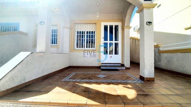 4 sovrum Semi-fristående Villa till salu i Los Alcázares med garage - 195 000 € (Ref: 10148895)