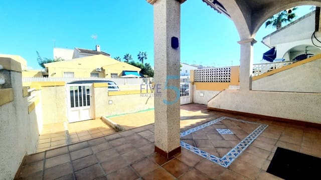 4 sovrum Semi-fristående Villa till salu i Los Alcázares med garage - 195 000 € (Ref: 10148895)