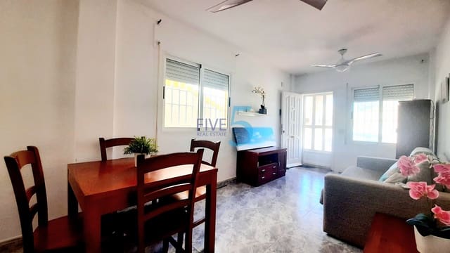 4 sovrum Semi-fristående Villa till salu i Los Alcázares med garage - 195 000 € (Ref: 10148895)