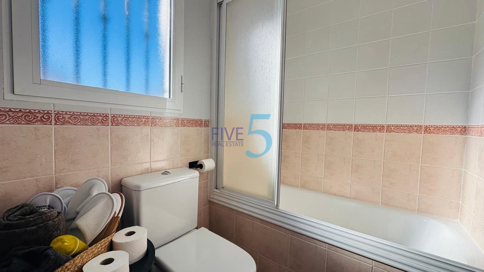 Chalet de 3 habitaciones en Dehesa de Campoamor en venta con piscina garaje - 360.000 € (Ref: 10149343)