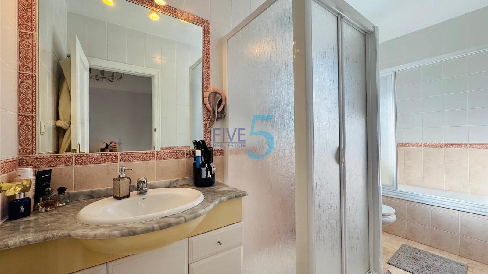 Chalet de 3 habitaciones en Dehesa de Campoamor en venta con piscina garaje - 360.000 € (Ref: 10149343)