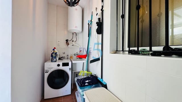 Chalet de 3 habitaciones en Dehesa de Campoamor, Orihuela en venta con piscina garaje - 360.000 € (Ref: 10149343)