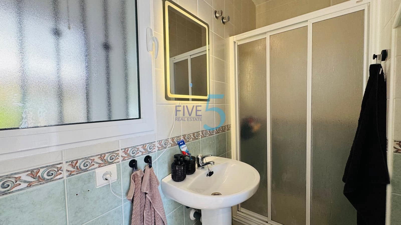 Chalet de 3 habitaciones en Dehesa de Campoamor en venta con piscina garaje - 360.000 € (Ref: 10149343)