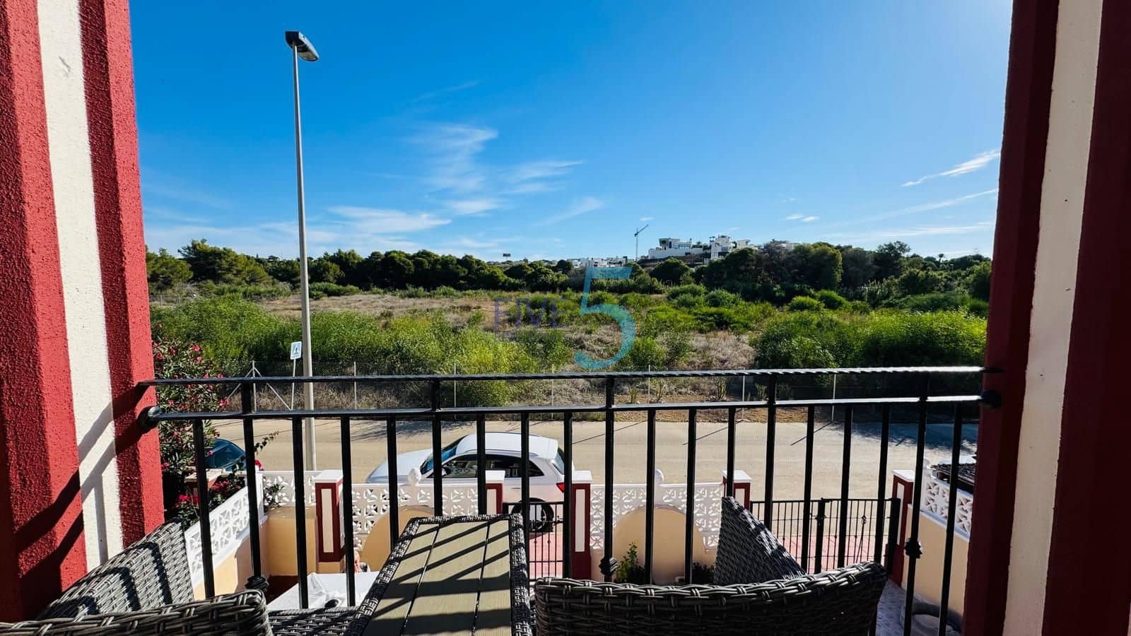 Chalet de 3 habitaciones en Dehesa de Campoamor en venta con piscina garaje - 360.000 € (Ref: 10149343)