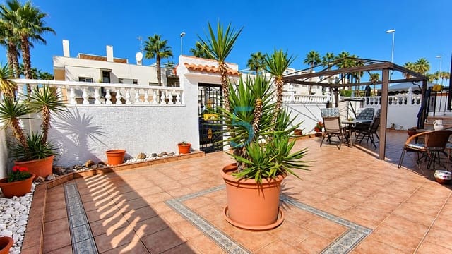 3 soverom Villa til salgs i Vistabella, Orihuela med svømmebasseng - € 235 000 (Ref: 10153164)