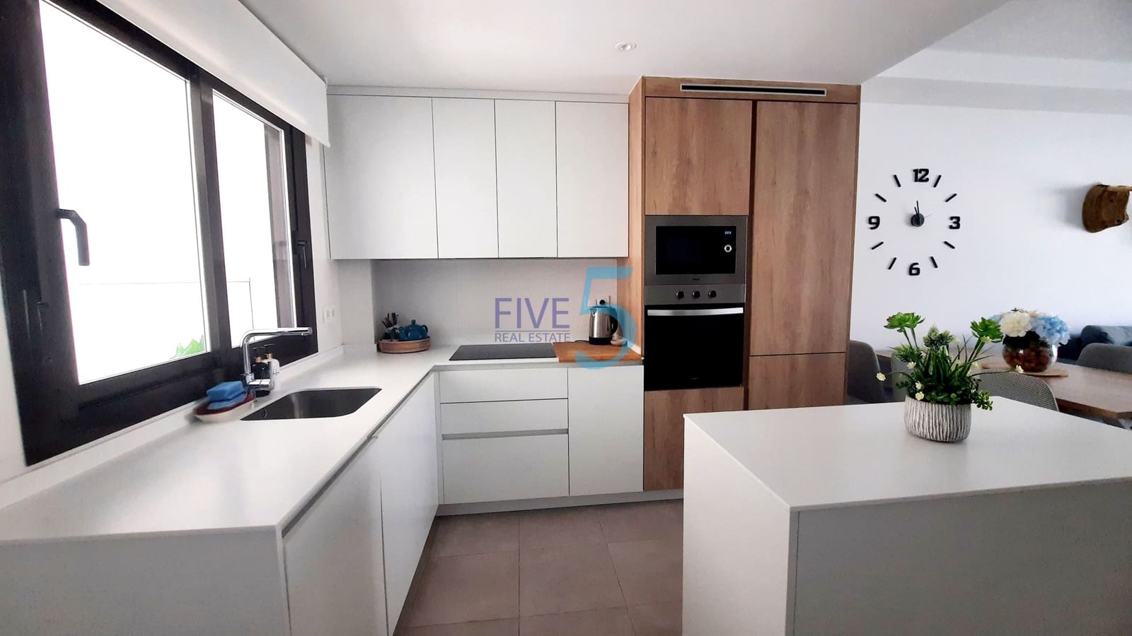 2 soverom Leilighet til salgs i Pilar de la Horadada med svømmebasseng garasje - € 245 000 (Ref: 10154493)