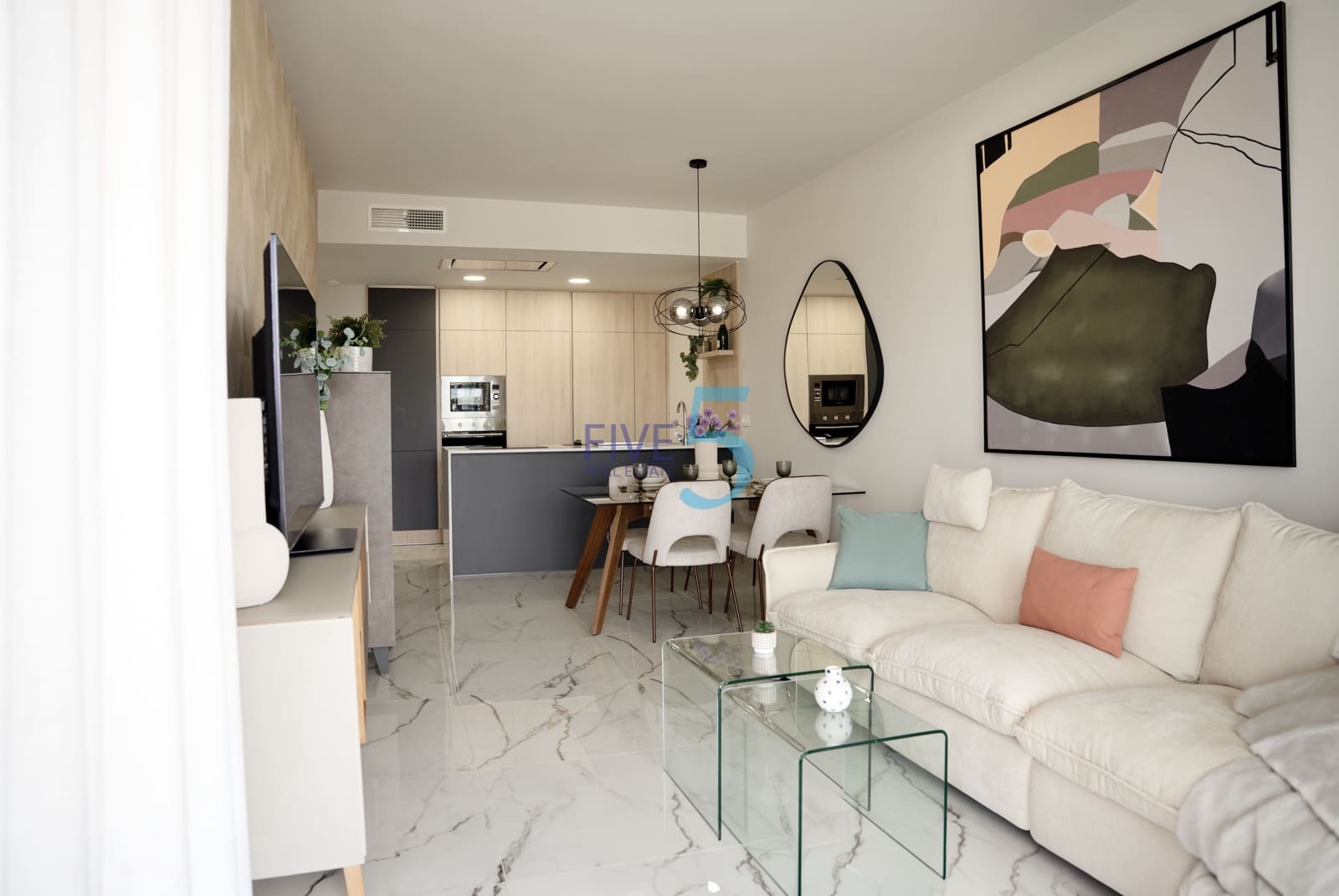 2 soveværelse Lejlighed til salg i Alicante by med swimmingpool - € 314.000 (Ref: 10155679)