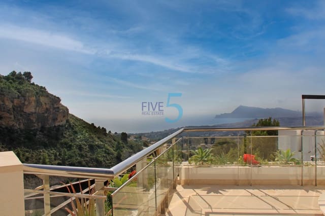 4 Zimmer Villa zu verkaufen in Altea mit Pool Garage - 2.146.000 € (Ref: 10155680)