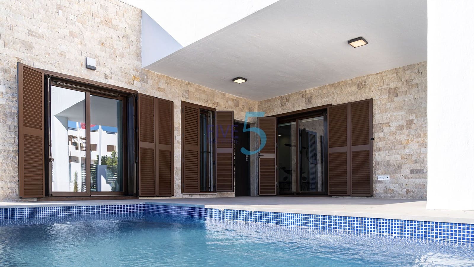 2 quarto Moradia Geminada para venda em San Juan de los Terreros com piscina - 383 000 € (Ref: 10155689)