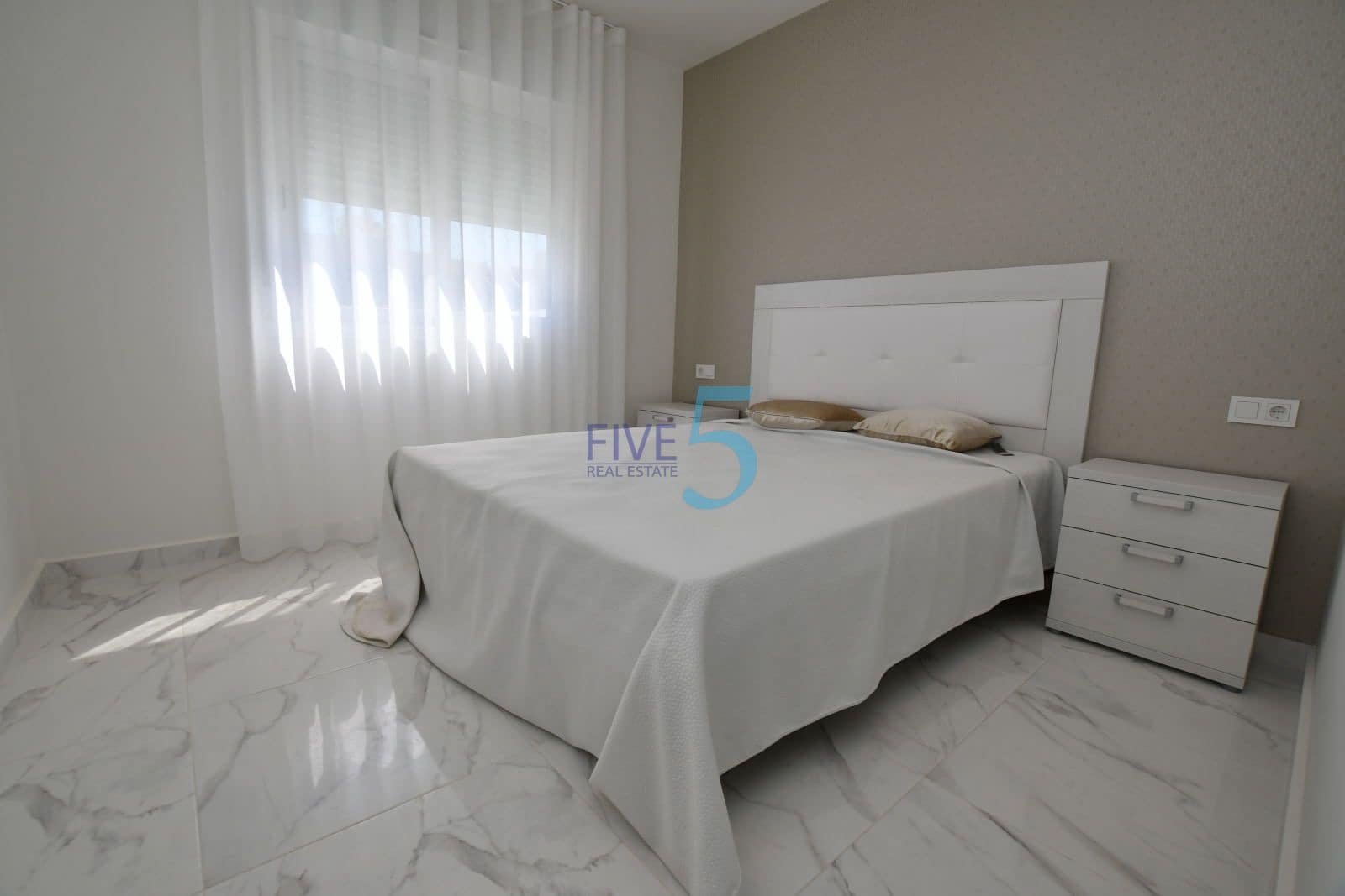 2 bedroom Apartment for sale in San Miguel de Salinas with pool - € 251,900 (Ref: 10155703)