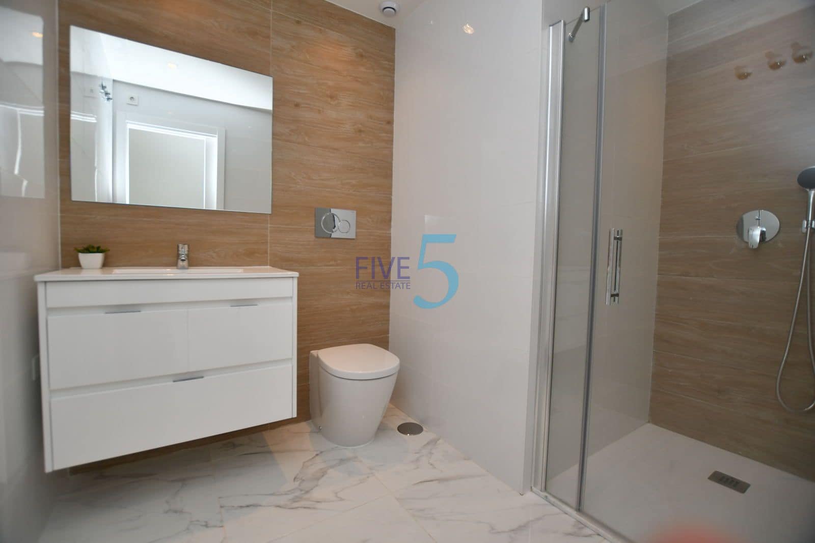2 bedroom Apartment for sale in San Miguel de Salinas with pool - € 251,900 (Ref: 10155703)