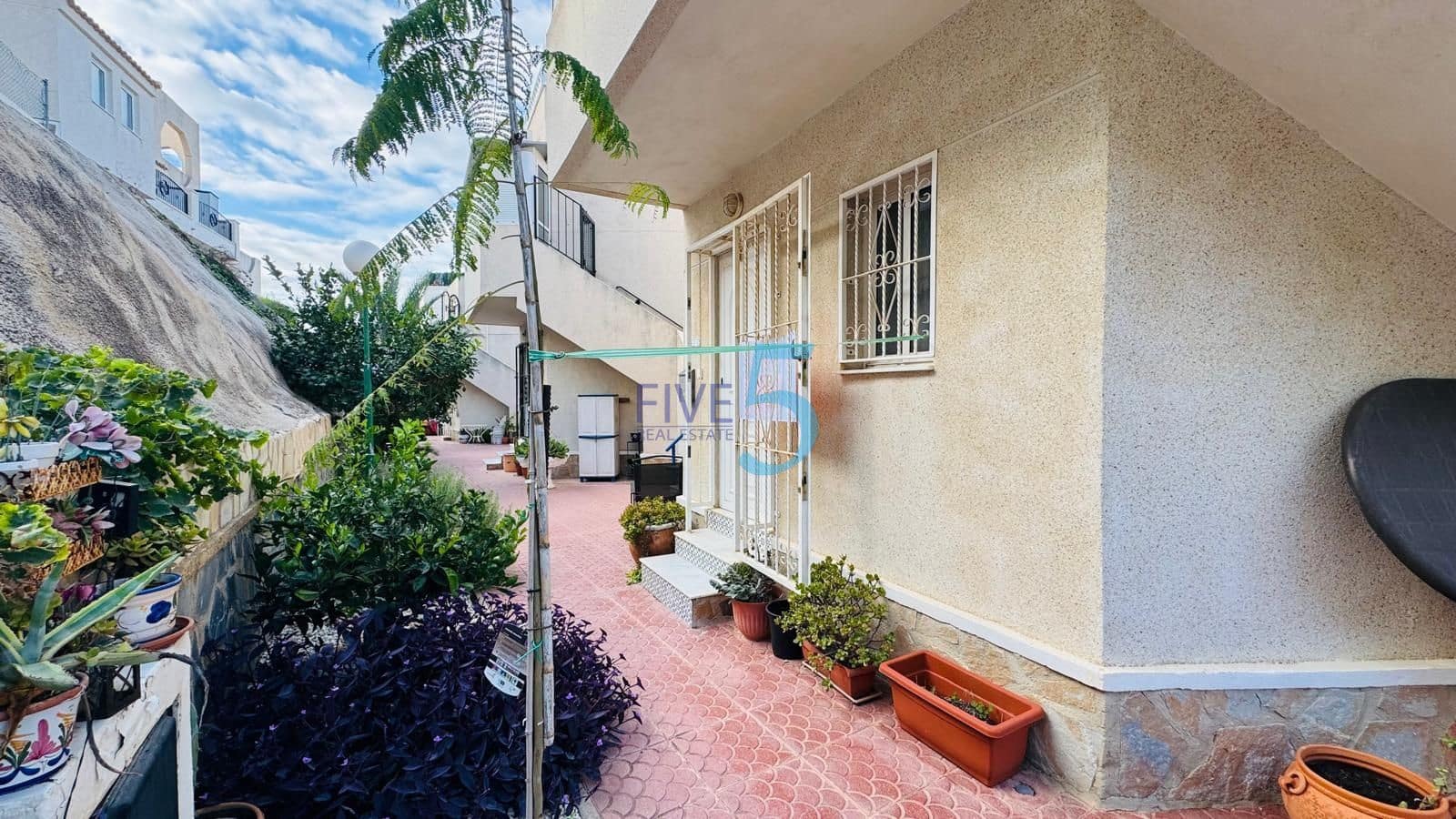 1 soverom Leilighet til salgs i San Miguel de Salinas med garasje - € 79 900 (Ref: 10155925)