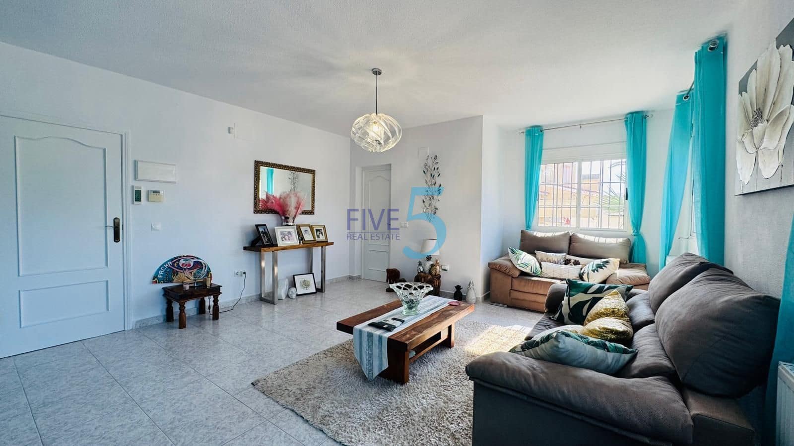 4 camera da letto Villa in vendita in Villamartin con piscina garage - 530.000 € (Rif: 10155927)