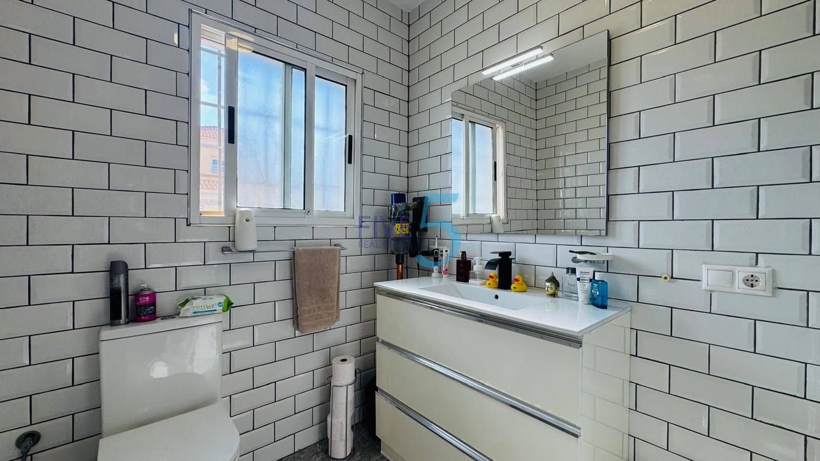 4 camera da letto Villa in vendita in Villamartin con piscina garage - 530.000 € (Rif: 10155927)