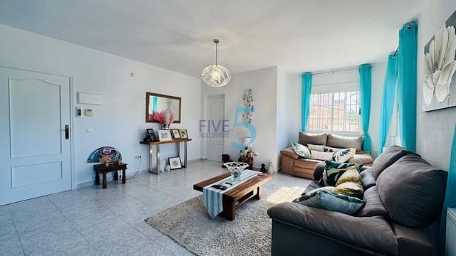 4 camera da letto Villa in vendita in Villamartin, Orihuela con piscina garage - 530.000 € (Rif: 10155927)