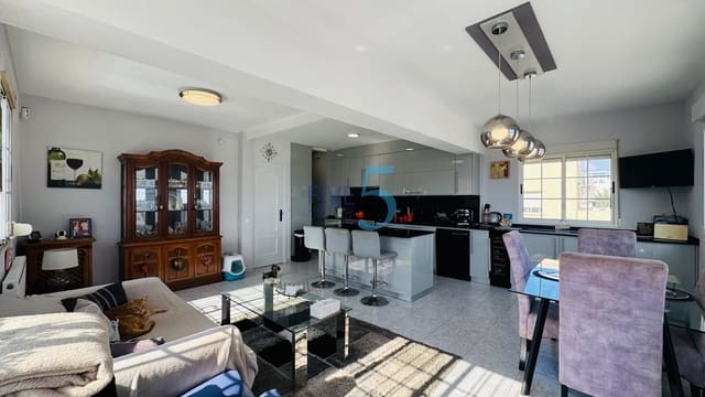 4 camera da letto Villa in vendita in Villamartin, Orihuela con piscina garage - 530.000 € (Rif: 10155927)