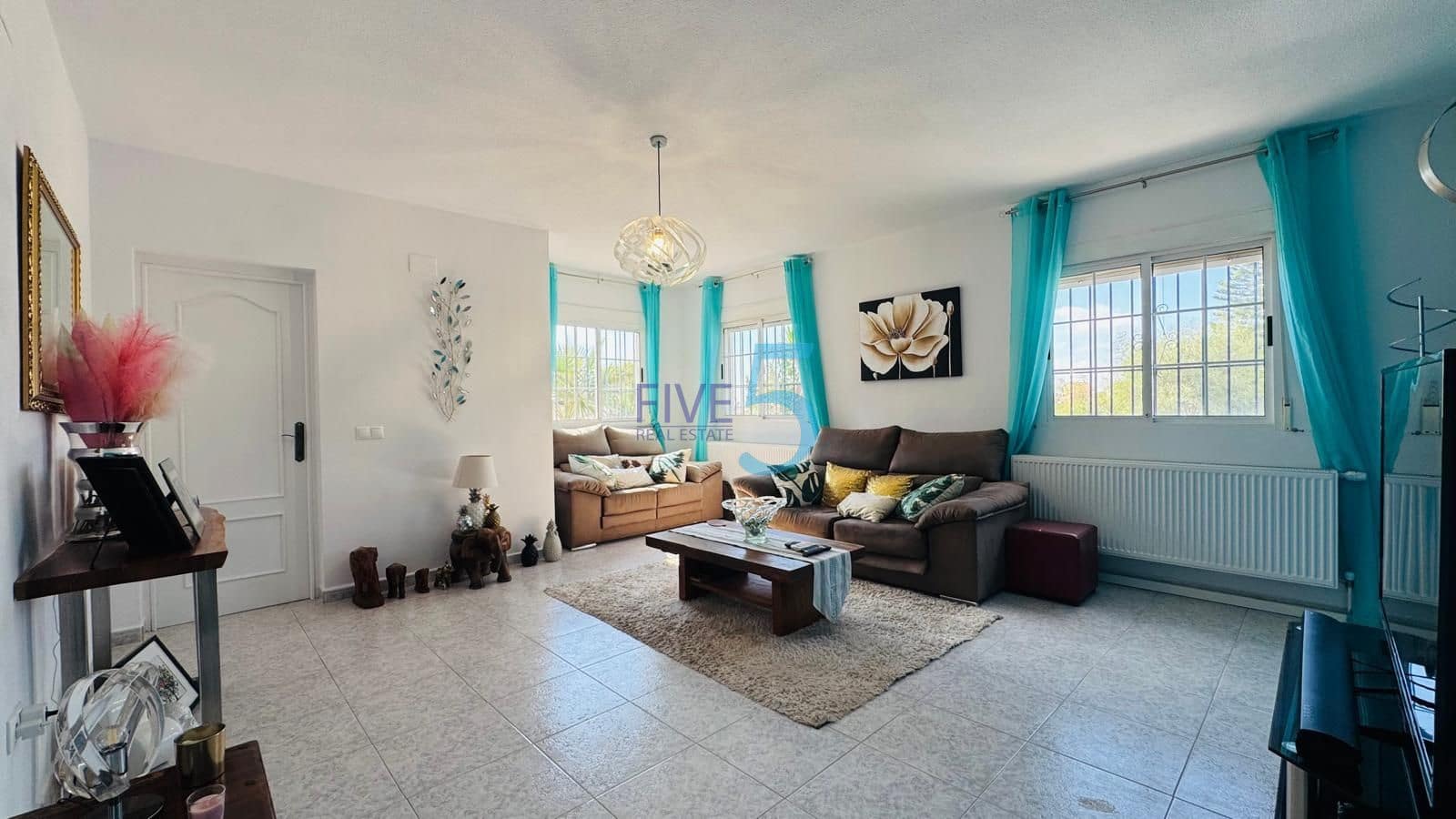4 camera da letto Villa in vendita in Villamartin con piscina garage - 530.000 € (Rif: 10155927)