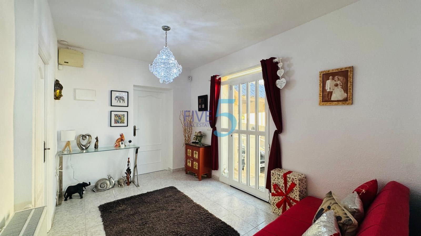 4 camera da letto Villa in vendita in Villamartin con piscina garage - 530.000 € (Rif: 10155927)