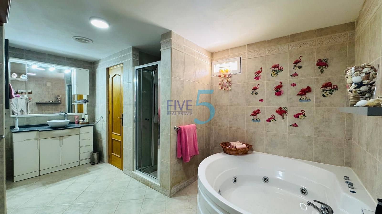 4 camera da letto Villa in vendita in Villamartin con piscina garage - 530.000 € (Rif: 10155927)
