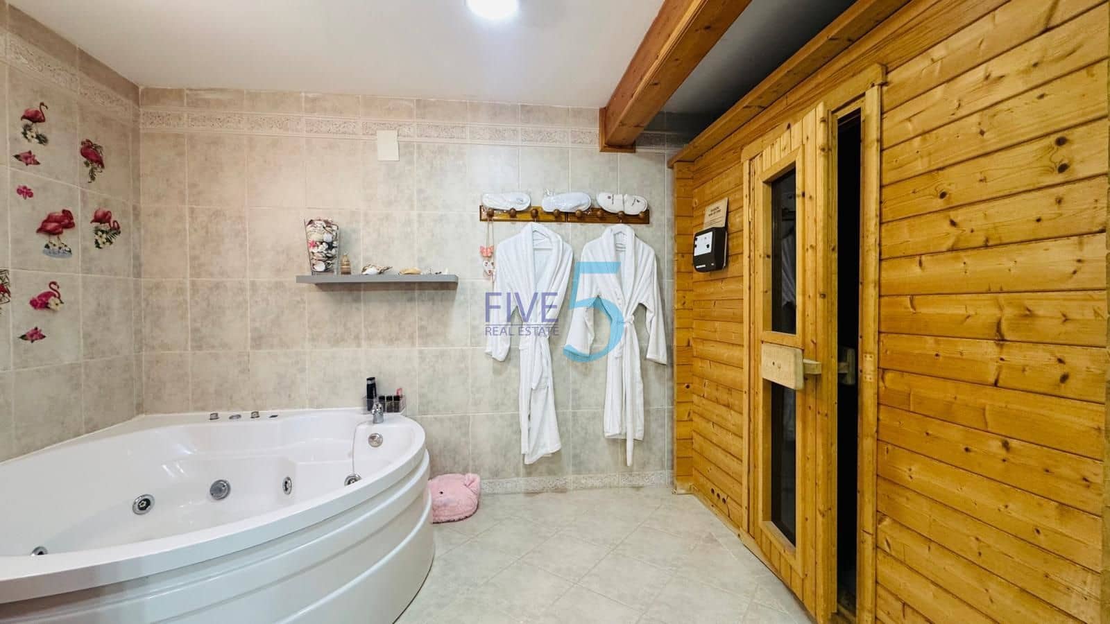 4 camera da letto Villa in vendita in Villamartin con piscina garage - 530.000 € (Rif: 10155927)