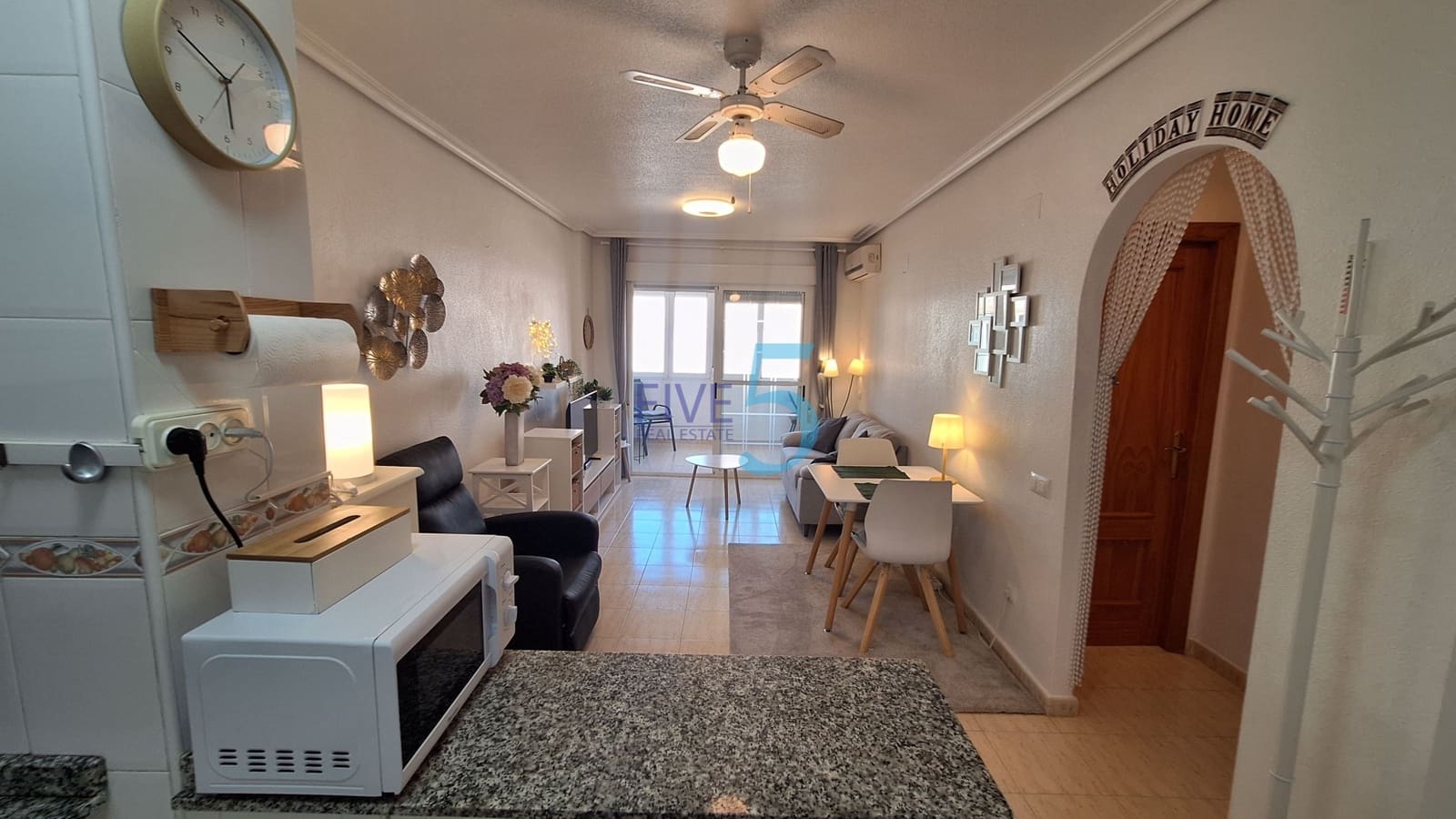 2 bedroom Apartment for sale in Torrevieja with pool garage - € 119,500 (Ref: 10155928)