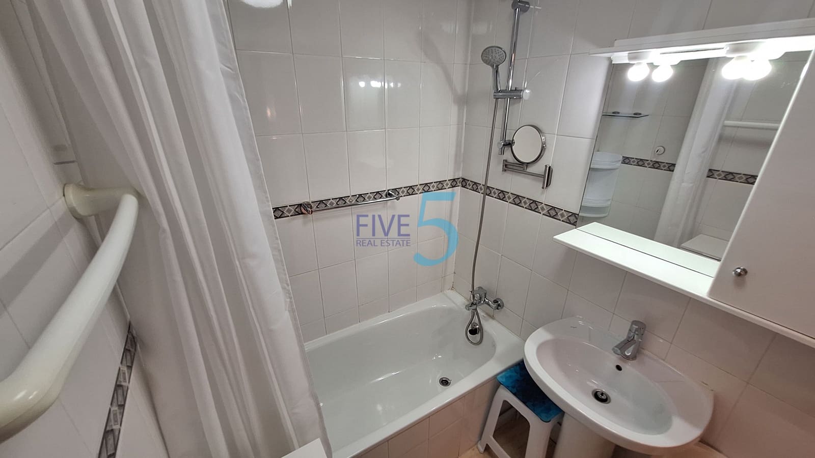 2 bedroom Apartment for sale in Torrevieja with pool garage - € 119,500 (Ref: 10155928)