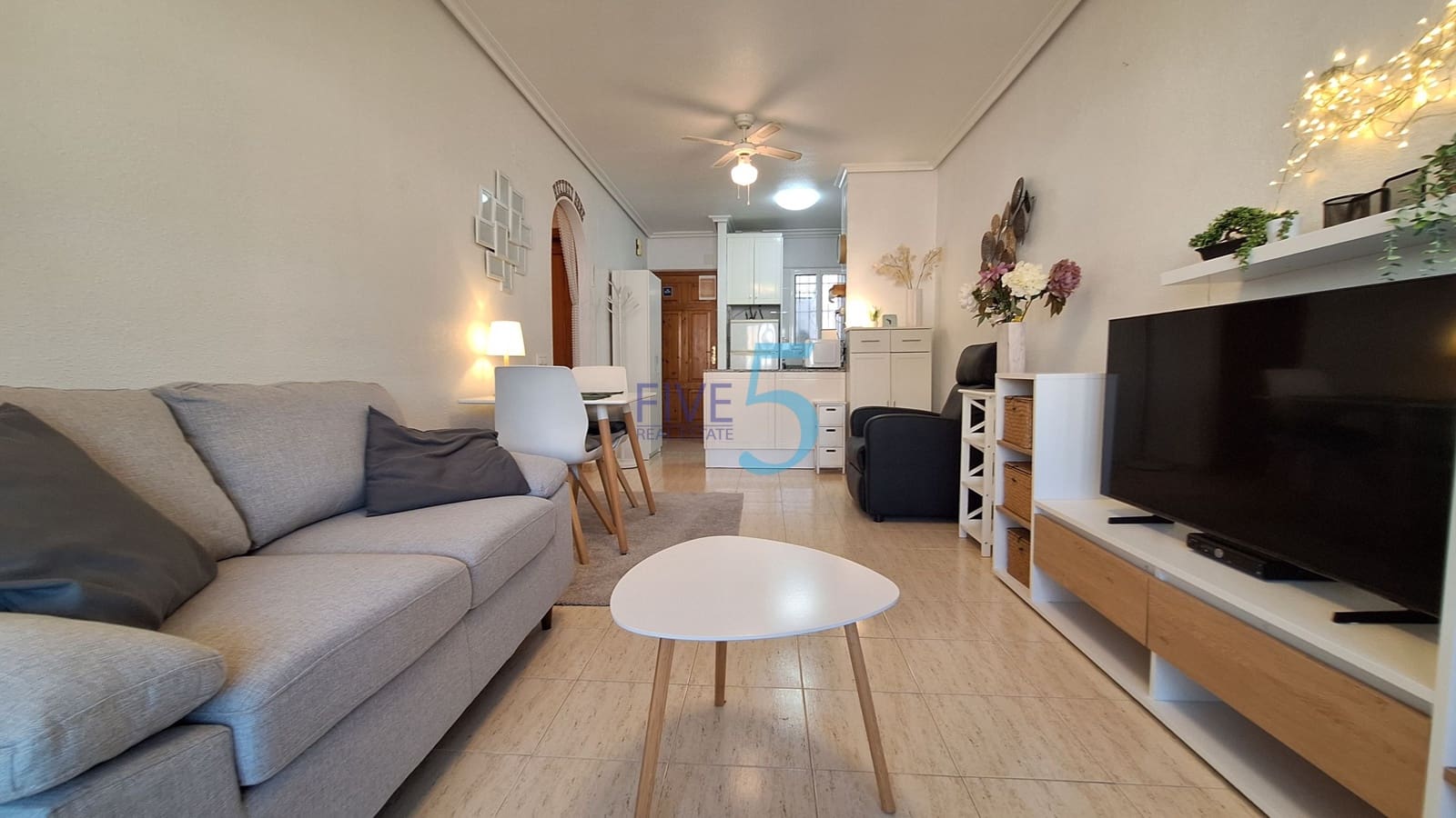 2 bedroom Apartment for sale in Torrevieja with pool garage - € 119,500 (Ref: 10155928)