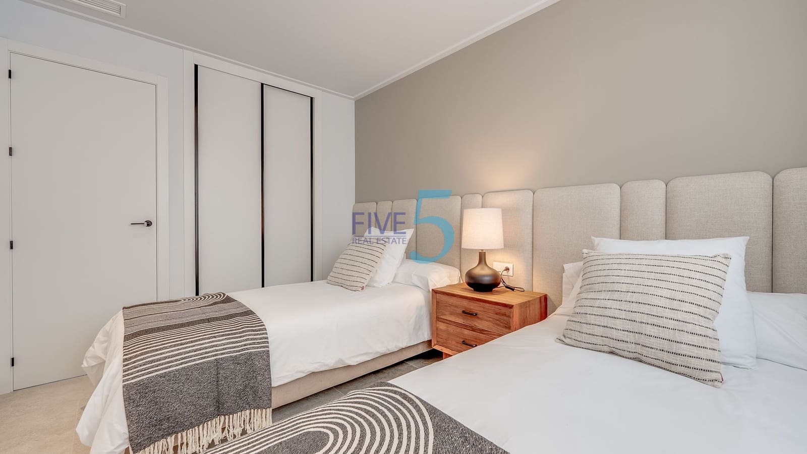 3 chambre Appartement à vendre à Pilar de la Horadada avec piscine garage - 299 900 € (Ref: 10155936)
