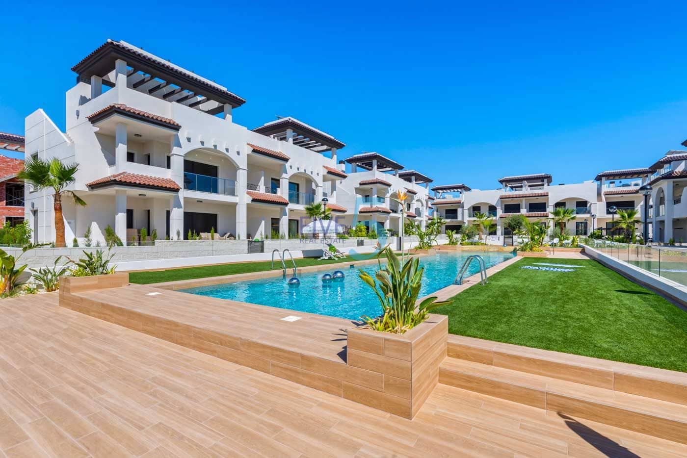 2 bedroom Apartment for sale in Rojales with pool garage - € 325,000 (Ref: 10155953)
