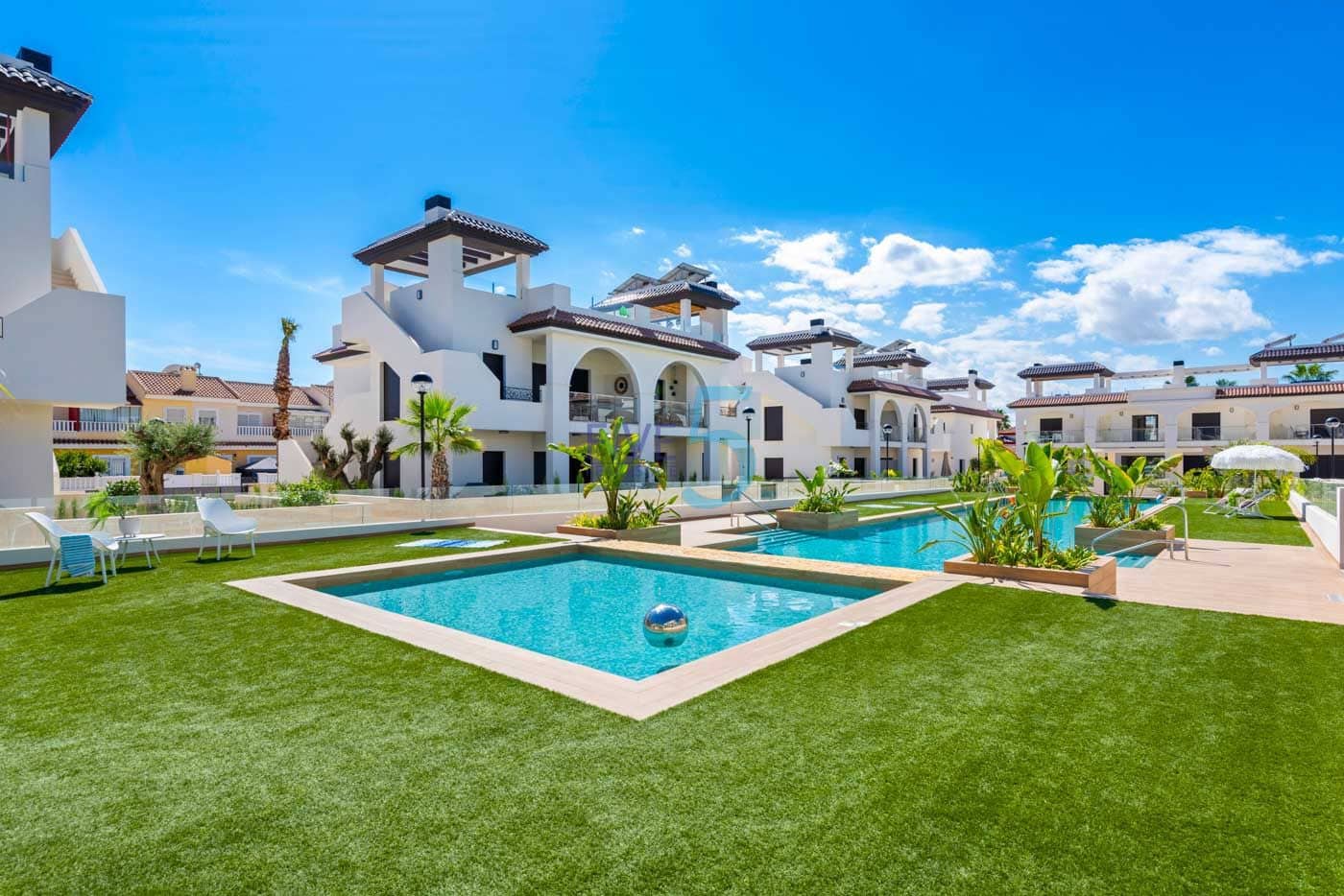 2 bedroom Apartment for sale in Rojales with pool garage - € 325,000 (Ref: 10155954)