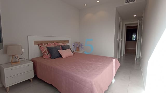 2 soveværelse Lejlighed til salg i Alicante by med swimmingpool garage - € 349.000 (Ref: 10155961)