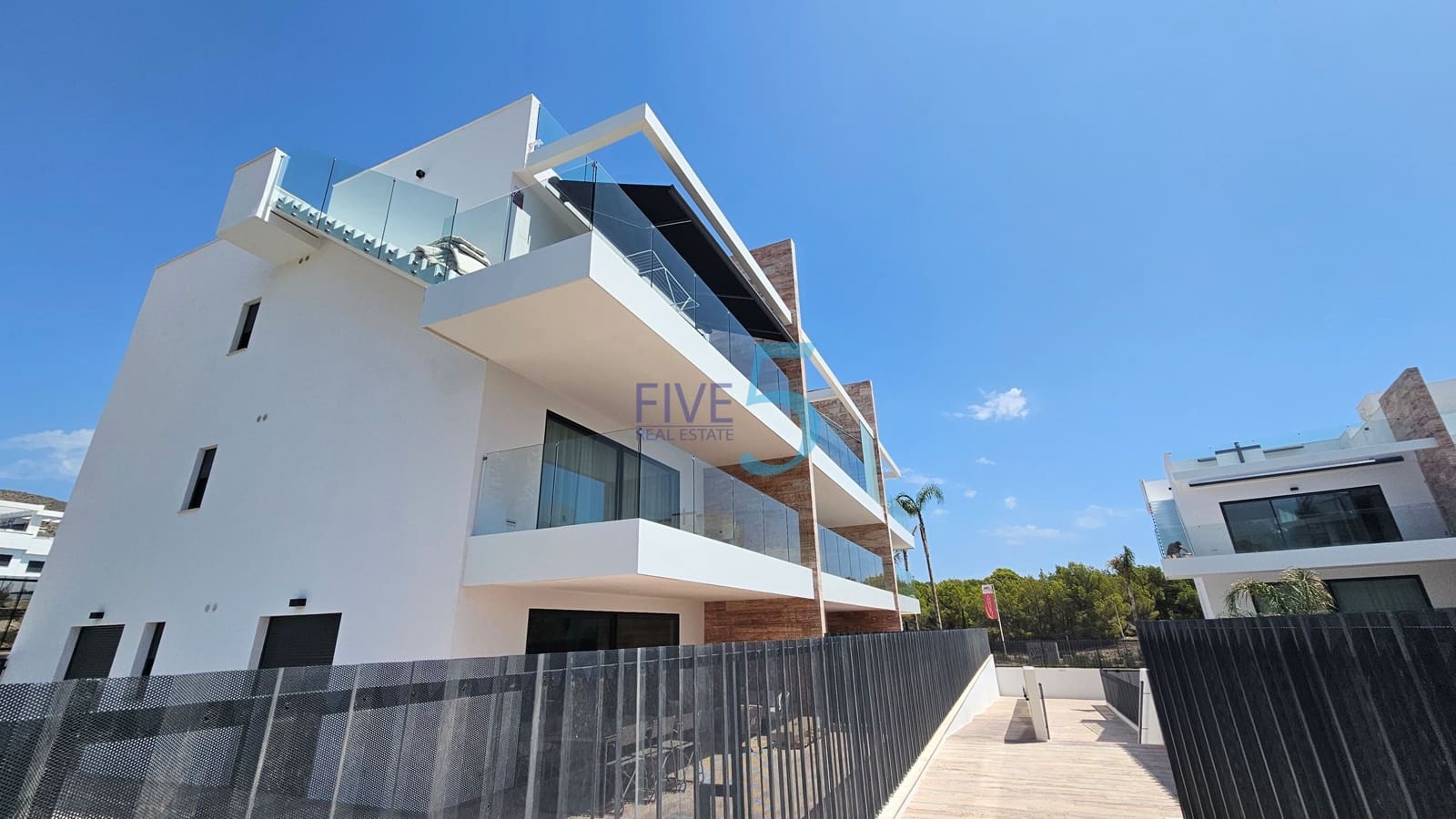 2 soveværelse Lejlighed til salg i Finestrat med swimmingpool garage - € 530.000 (Ref: 10155963)