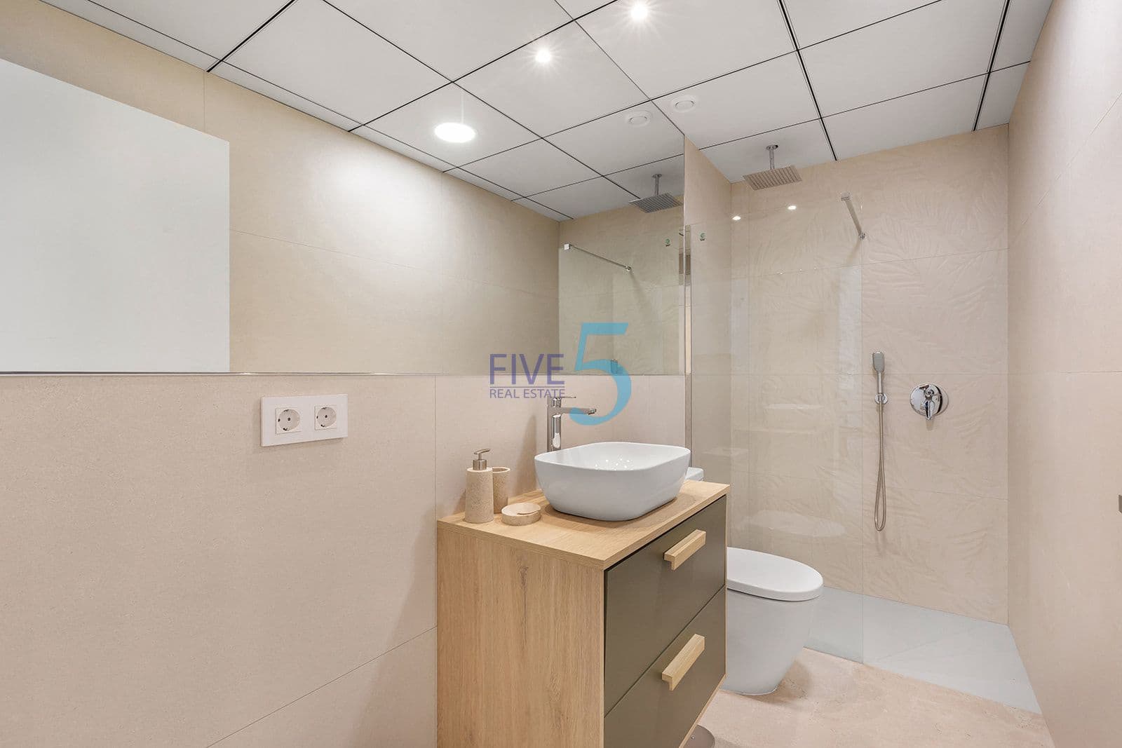 2 slaapkamer Penthouse te koop in Los Alcazares met zwembad - € 399.900 (Ref: 10155981)